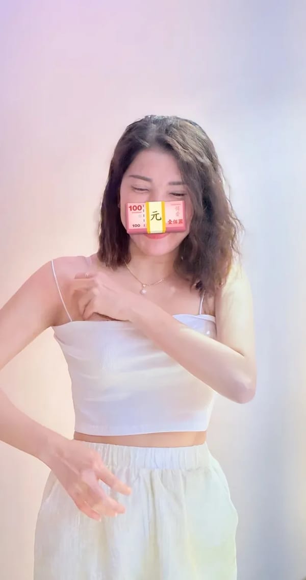 Ⓜ️[ Em Công Nhân ] - Ngoan Chiều khách